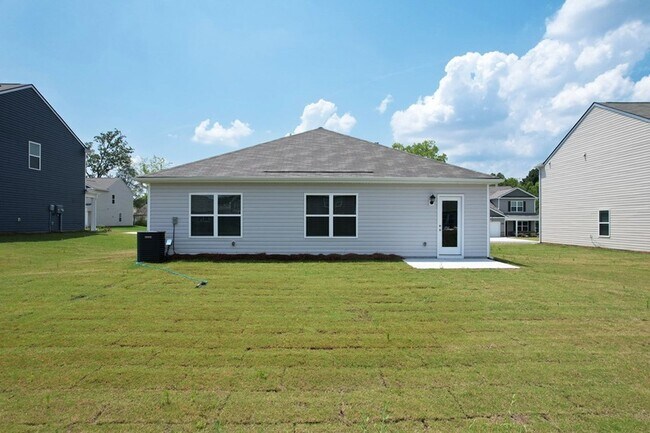 Building Photo - 576 Fox Den Cir