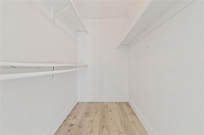 Building Photo - 1801 S Treasure Dr