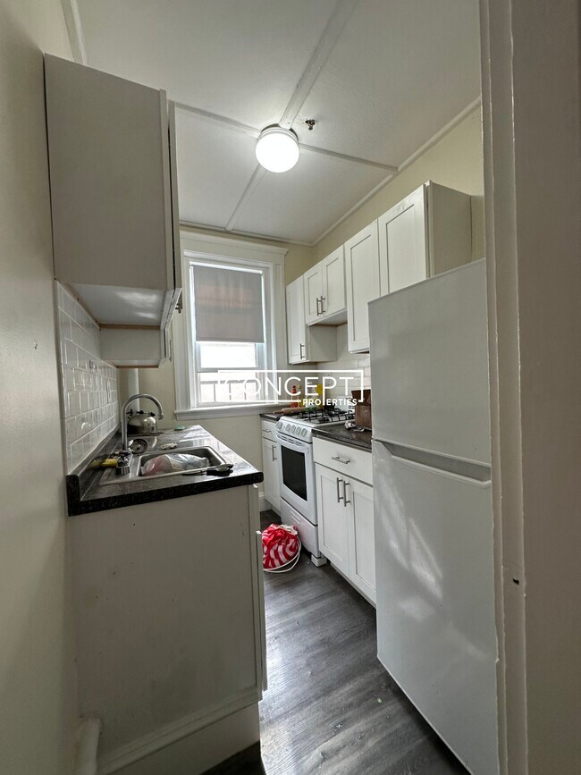 Building Photo - 1175 Boylston St