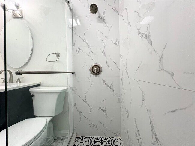 Building Photo - 1055 Cherokee Ave