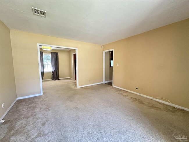 Building Photo - 5560 Homewood Rd