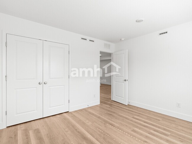 Building Photo - 5836 Fly Fisher St