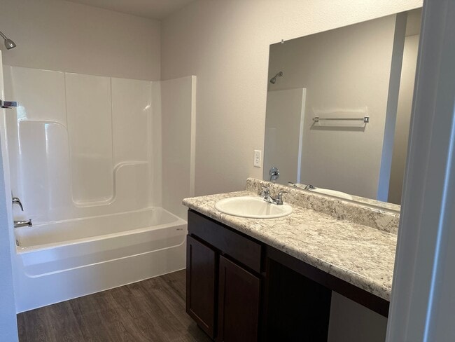 Building Photo - Now Pre-Leasing — Comfortable 3 Bedroom Living in Barberry Court