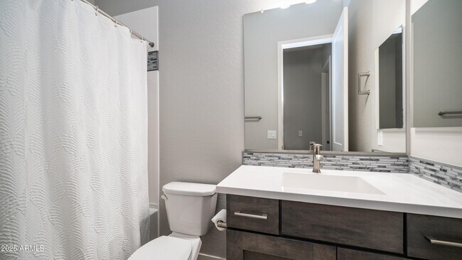 Building Photo - 23080 E Carriage Wy