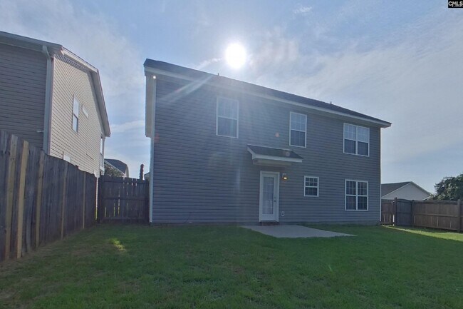 Building Photo - 403 Parkstone Ct