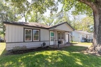 Building Photo - 4425 Harding Dr