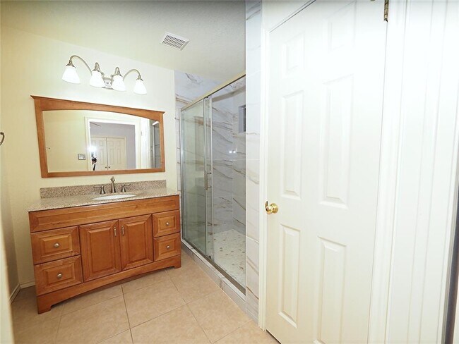 Building Photo - 1161 Kentra Dr