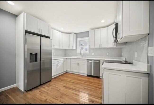 Primary Photo - 6 Gannett St