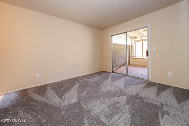 Building Photo - 3080 W Placita De La Roseta