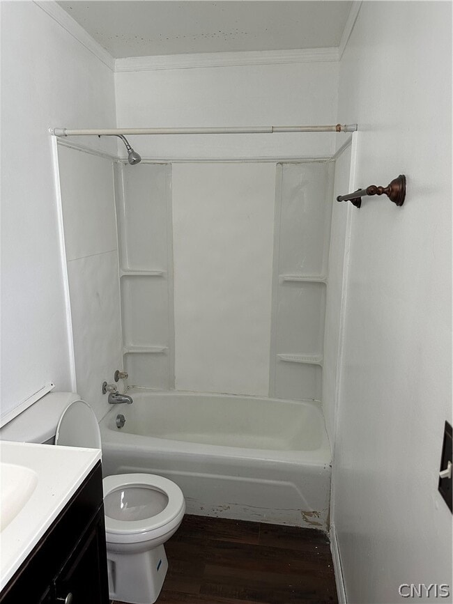 Building Photo - 705 N James St