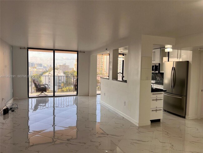 Building Photo - 210 174th St