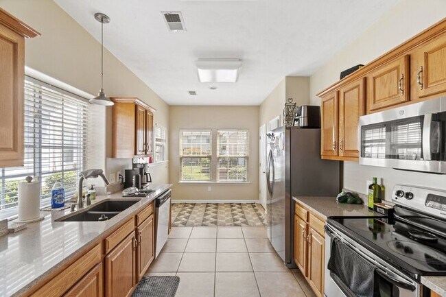 Building Photo - 1540 Coolspring Way