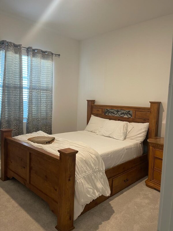 Building Photo - 9329 W Sells Dr