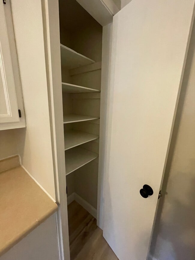 Building Photo - 185 N Main St