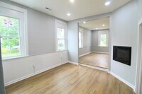 Building Photo - 209 E Spotswood Ave