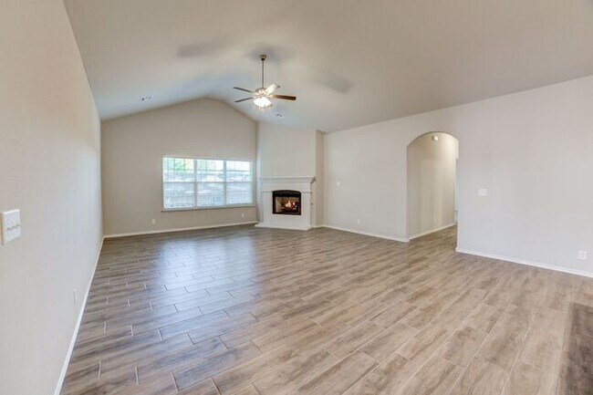 Building Photo - 3/2/2 Brand New Luxury Patio Home