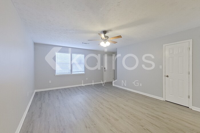 Building Photo - 160 Deer Pkwy