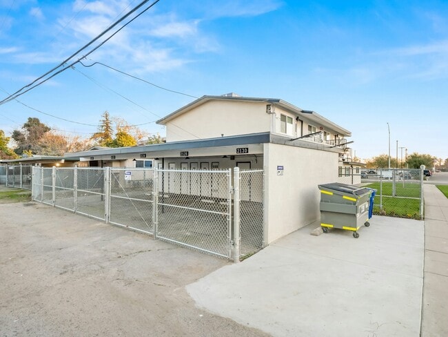 Building Photo - 2126 N Glenn Ave