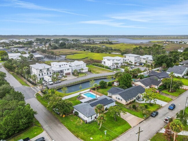 Building Photo - Rental available in Isle of Palms