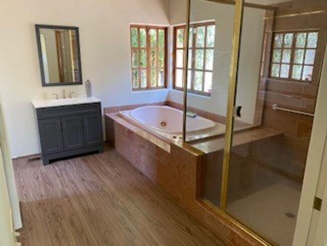 Building Photo - San Benancio Home