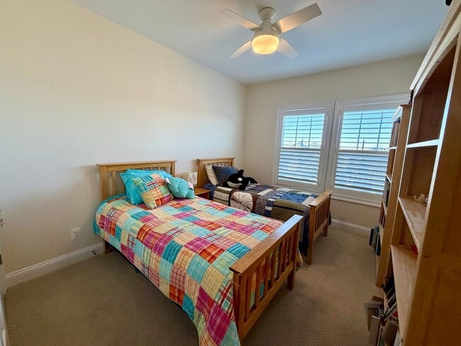 Building Photo - 1539 Barnett St