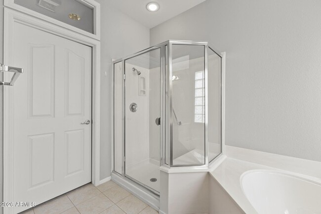 Building Photo - 15704 W Sentinel Dr