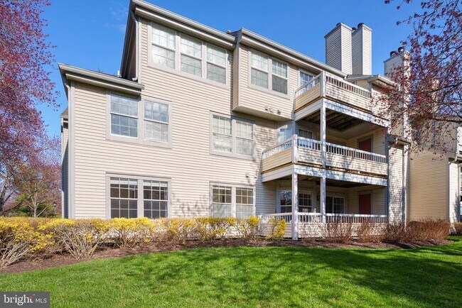 Building Photo - 206 Salem Ct