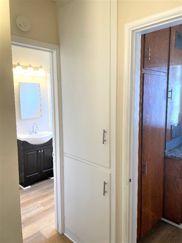 Building Photo - 850 S Rosemead Blvd