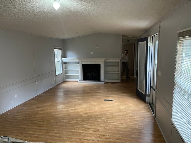 Building Photo - 2/2 located in Cleveland County