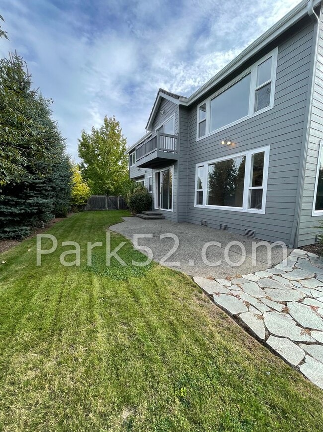 Building Photo - Browns Point Tacoma 3 Bedroom Single Famil...