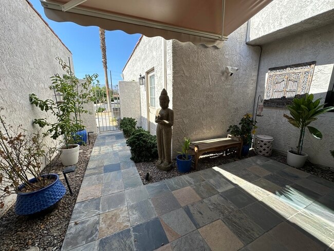 Building Photo - 166 Wimbledon Ct