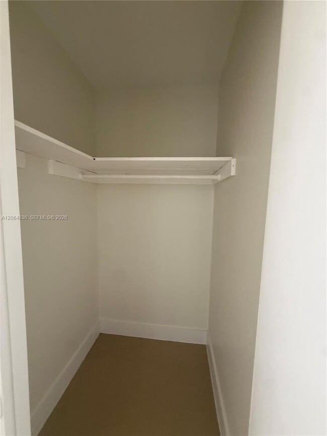 Building Photo - 8383 SW 137th Ave