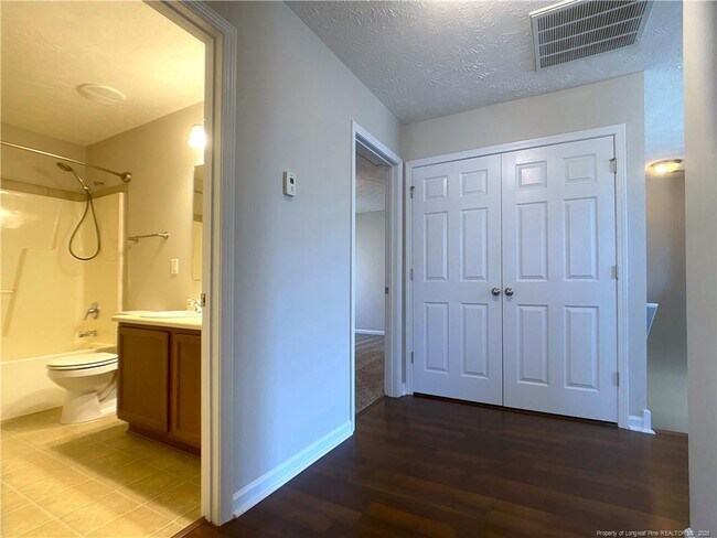 Building Photo - 1604 Kershaw Loop