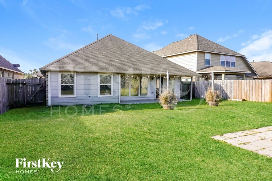 Building Photo - 297 Country Crossing Cir