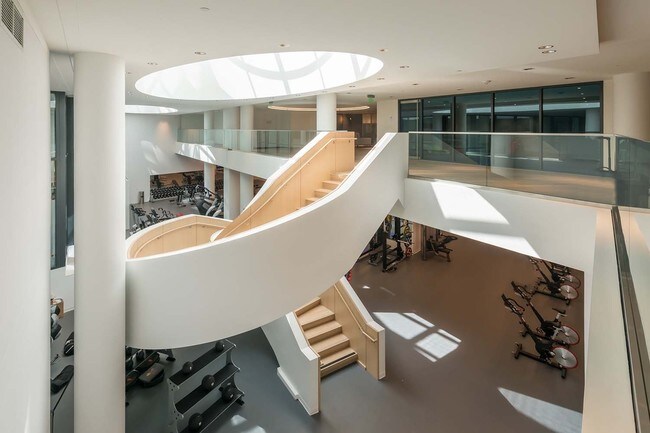 Building Photo - Stunning LUMINA Condo with Bay Views