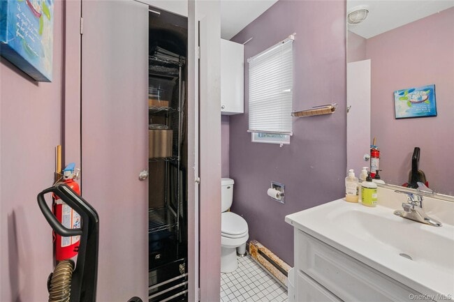 Building Photo - 714 E Park Ave