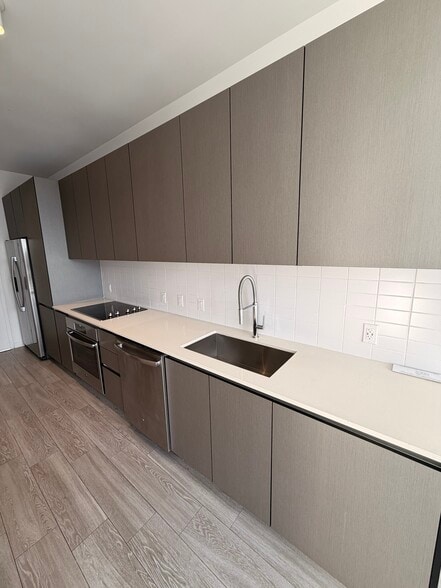 Building Photo - 275 NW 26th St