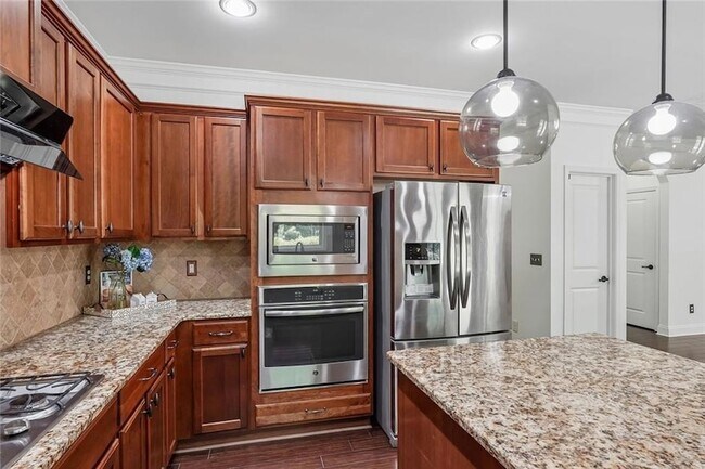 Building Photo - 5811 Kendrix Ridge Dr