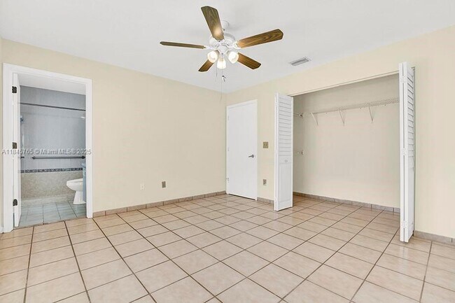 Building Photo - 8405 SW 181st Terrace