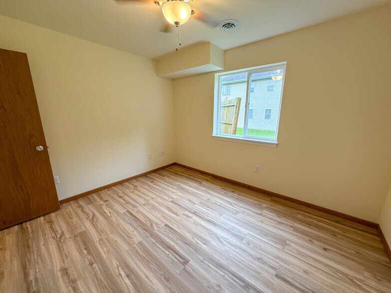 Building Photo - 5022 Paulson Ct