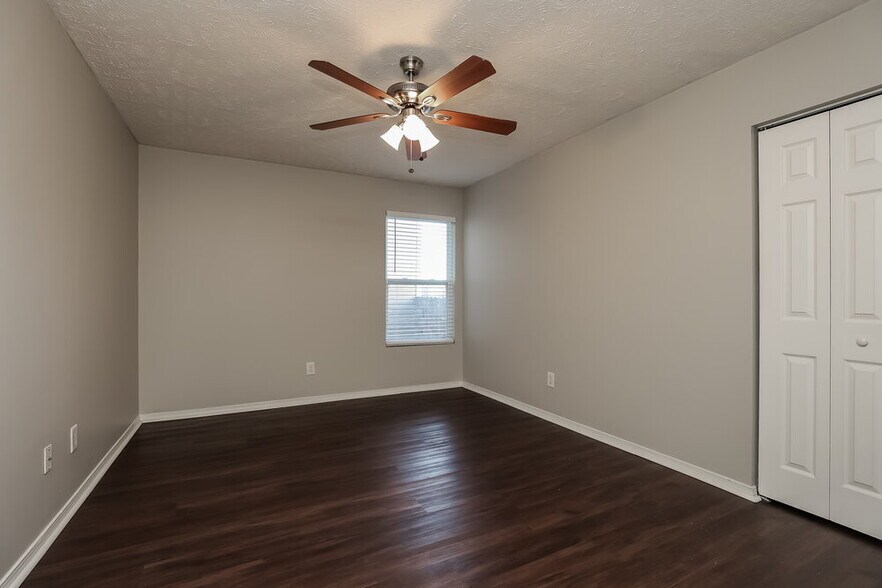Building Photo - 5064 Smith Springs Pkwy