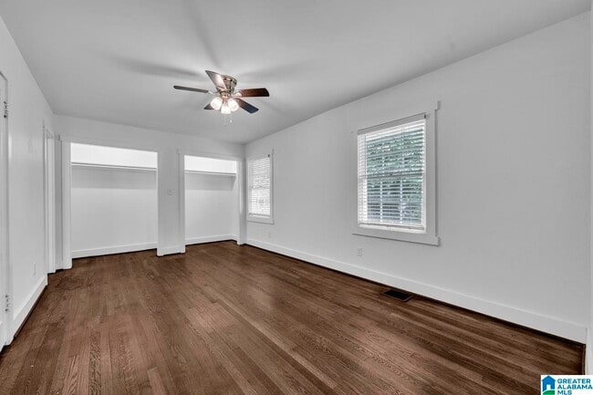 Building Photo - 305 Sterrett Ave