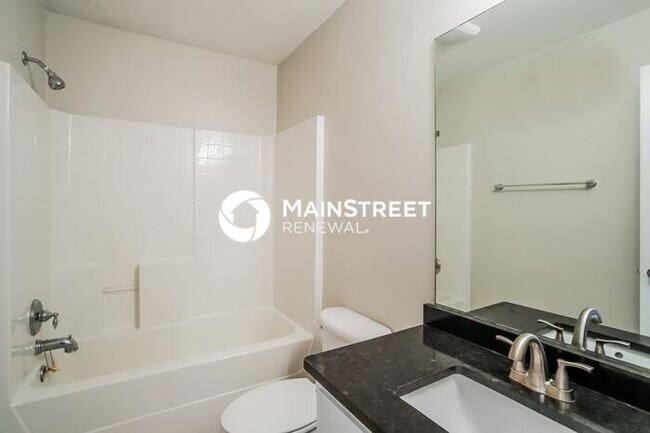 Building Photo - 3 Bedroom Pet-Friendly Home in Edmond, OK with Main Street Renewal