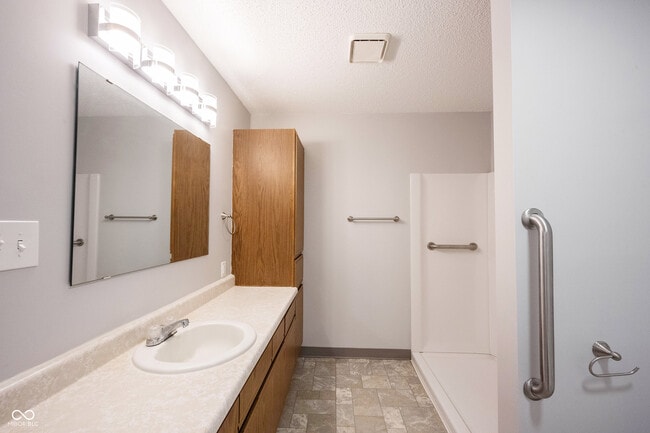 Building Photo - 216 Progress Rd