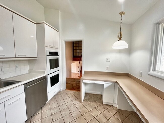 Building Photo - 8308 Whitman Dr