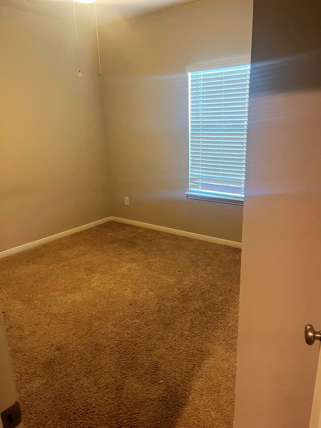 Building Photo - 531 Golden Grove Pky
