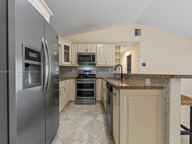 Building Photo - 42 Bonefish Ave