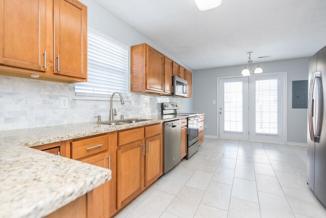 Building Photo - 111 Santa Monica Dr