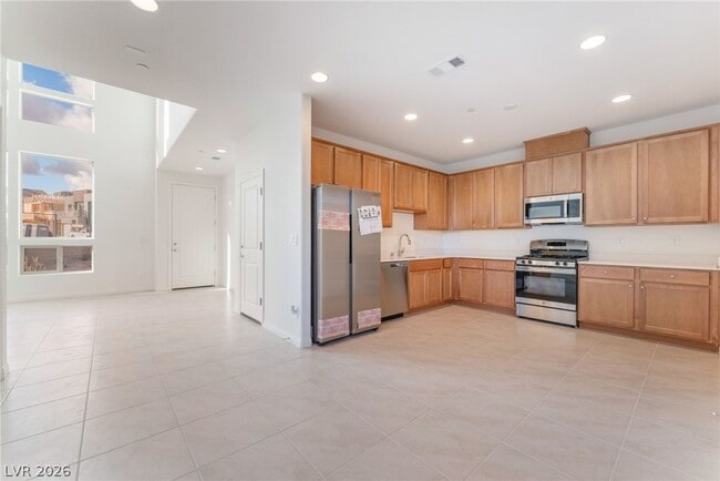 Building Photo - 11668 Golden Oriole Ave