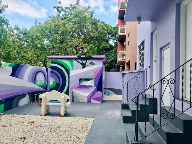 Building Photo - 521 NE 62nd St